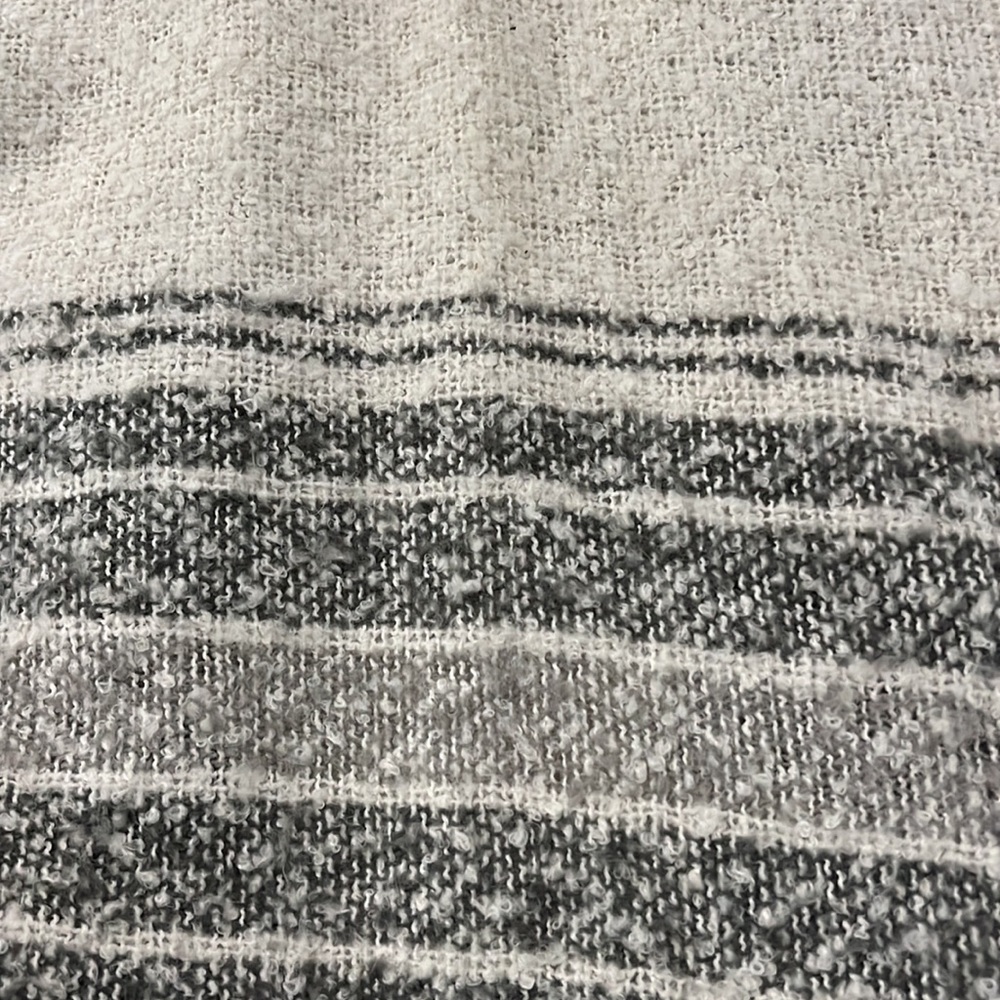 Akira Open Poncho Wrap Shawl Blanket Cape - Picture 4 of 5